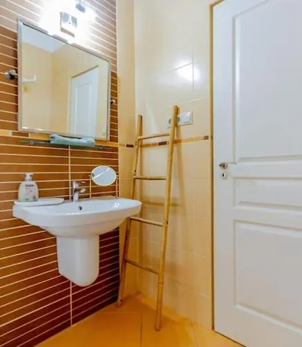 아파트 Colorful Cityscape Retreat By Nw *