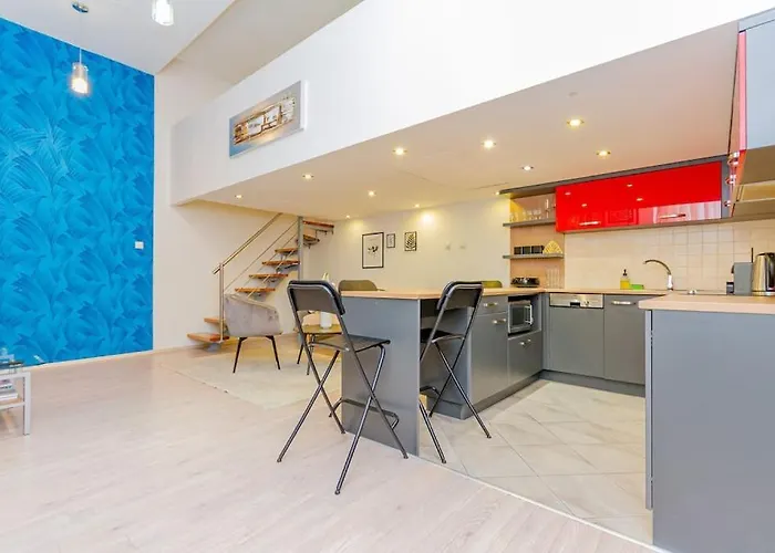 아파트 Colorful Cityscape Retreat By Nw *